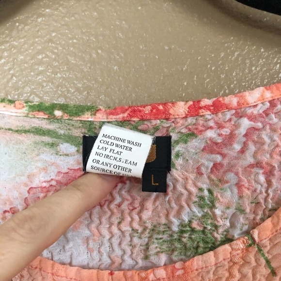 UbU Peach and Green Tropical Print Top Size L - Picture 5 of 5